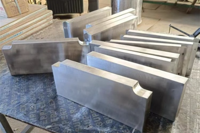 广州不锈钢包铅件